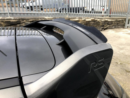 Střešní spoiler Maxton v.2 Ford Focus MK3 RS černý lesklý plast