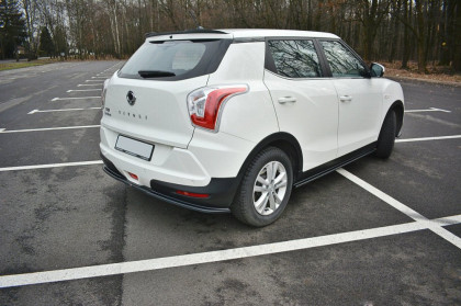 Difuzor zadního nárazníku SSANGYONG TIVOLI 2015- černý lesklý plast