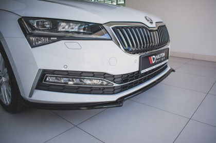 Spojler pod přední nárazník lipa V.1 Škoda Superb Mk3 Facelift 2019 - carbon look