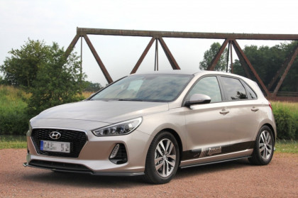 Prahové lišty HYUNDAI I30 MK3 HATCHBACK (2017 -  )  černý lesklý plast