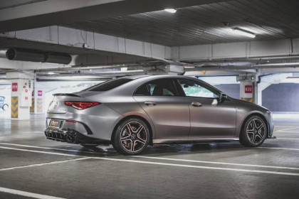 Prahové lišty Mercedes-AMG CLA 35 / 45 C118 černý lesklý plast