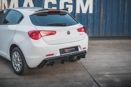 Prodloužení spoileru Alfa Romeo Giulietta Facelift černý lesklý plast