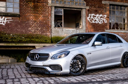 Prahové lišty Mercedes-Benz E63 AMG Sedan W212 Facelift carbon look