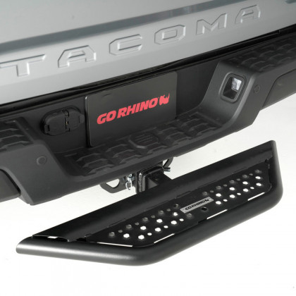 Hitch step Go Rhino D6 Dominator