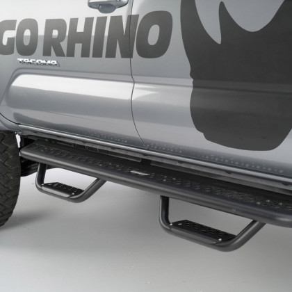 Drop steps for Dominator D6 side steps Go Rhino