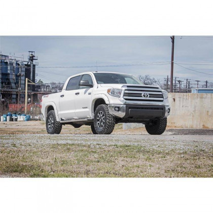 Leveling kit Rough Country Lift 2,5-3"