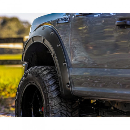 Front and rear fender flares Rough Country Defender Pocket