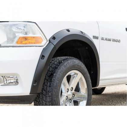 Front and rear fender flares Rough Country Pocket