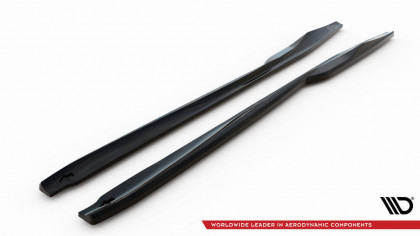 Prahové lišty Nissan GTR R35 Facelift černý lesklý plast