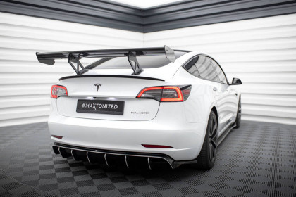 Zadní spoiler křídlo Tesla Model 3 carbon