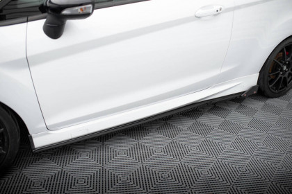 Prahové lišty V.4 + flaps Ford Fiesta ST / ST-Line Mk7 černý lesklý plast