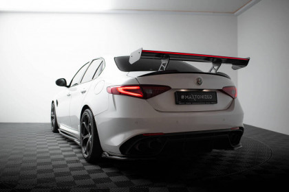 Zadní spoiler křídlo + LED Alfa Romeo Giulia Quadrifoglio carbon