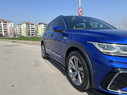 Prahové lišty pro VOLKSWAGEN Tiguan MK 2 R Facelift 2020+